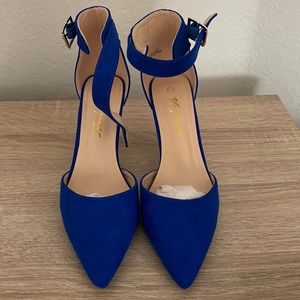Vepose New York Size 8.5 Royal Blue Heels